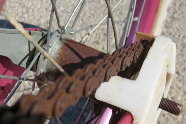 Fix rusted bike online chain